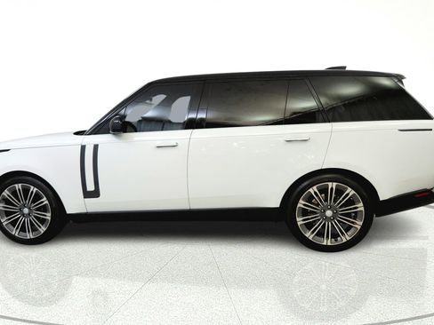 Used 2025 Land Rover Range Rover Long Wheelbase SE AWD/4WD image 4
