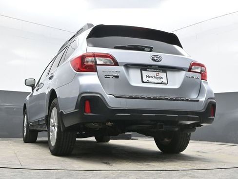 Used 2018 Subaru Outback 2.5i Premium image 34