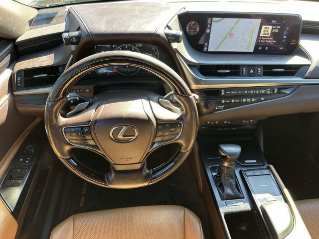 Used 2019 Lexus ES 350 w/ Premium Package FWD image 18