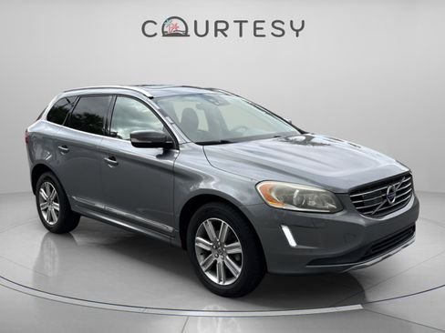 Used 2016 Volvo XC60 T6 Platinum w/ Climate Package image 9