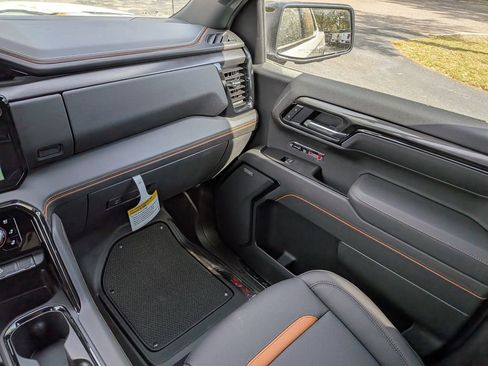 New 2026 GMC Sierra 1500 AT4 w/ AT4 Premium Package AWD/4WD image 16
