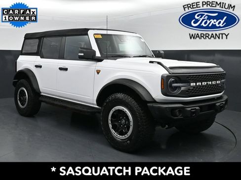 Used 2023 Ford Bronco Badlands w/ Sasquatch Package AWD/4WD image 4