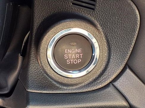 Certified 2025 Subaru Outback Limited image 16