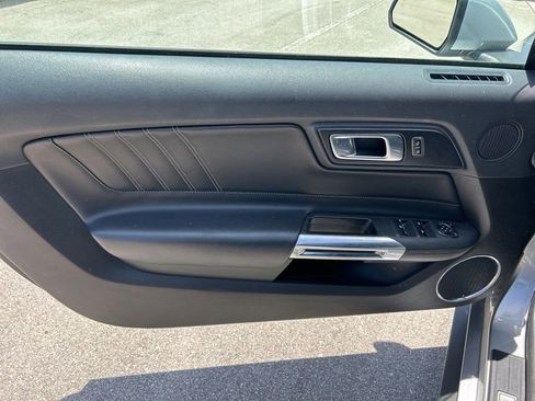 Used 2022 Ford Mustang Premium image 11