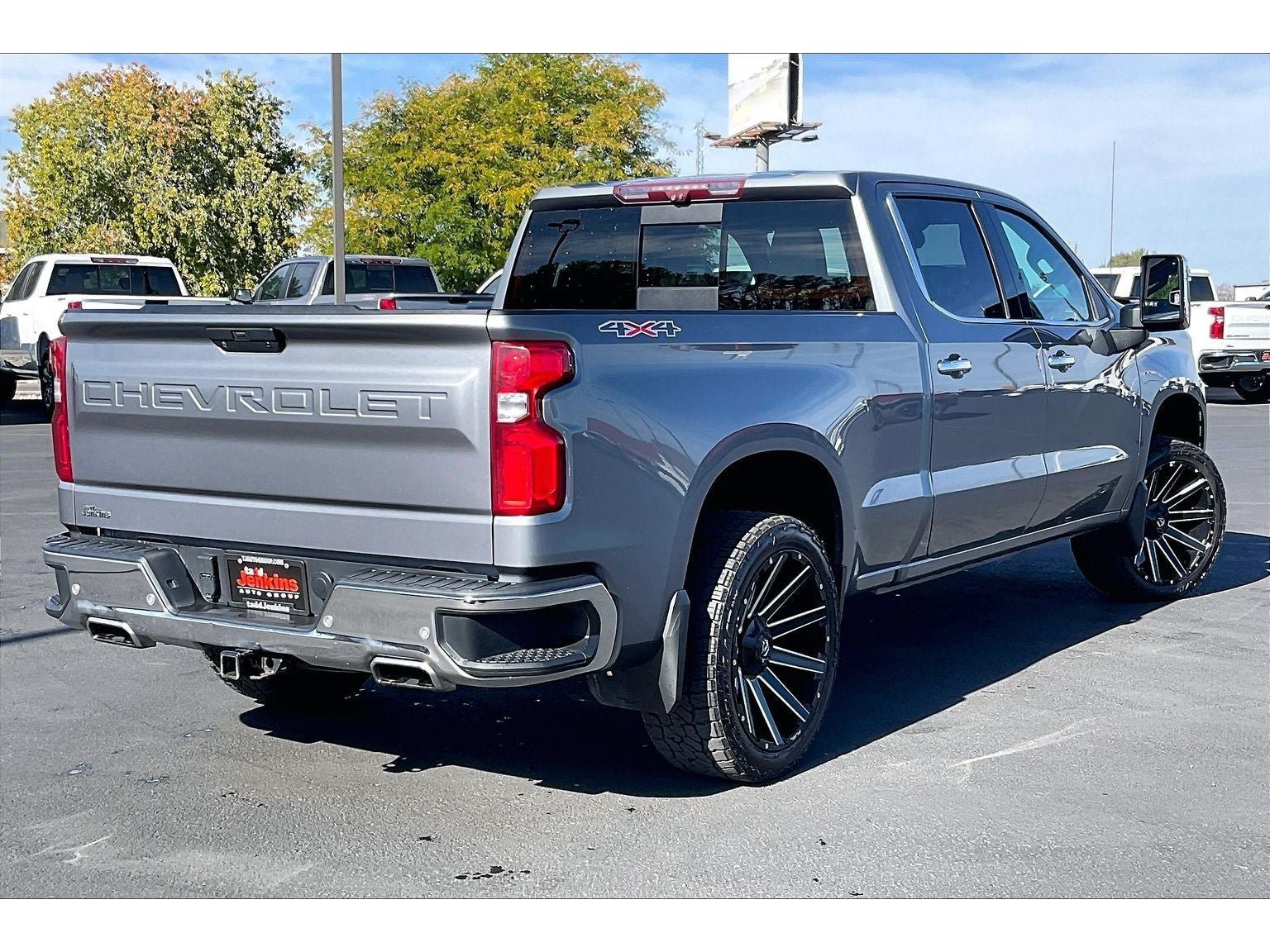 Used 2020 Chevrolet Silverado 1500 LTZ w/ LTZ Plus Package AWD/4WD image 14