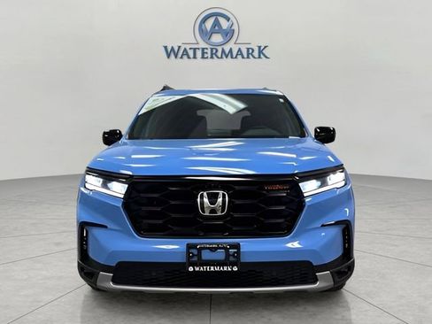 Used 2025 Honda Pilot TrailSport image 8