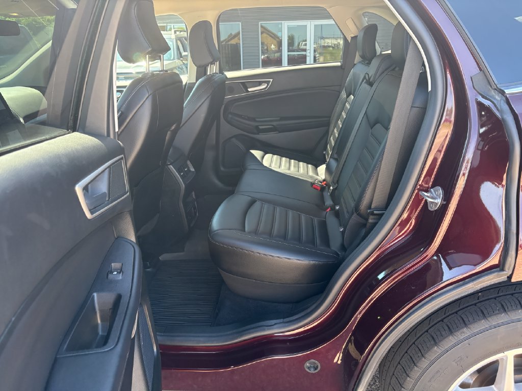 Used 2024 Ford Edge SEL w/ Convenience Package AWD/4WD image 10