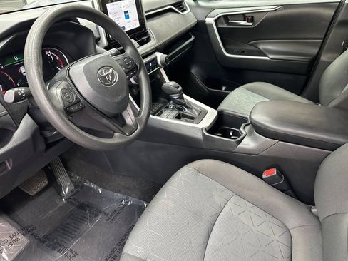 Used 2024 Toyota RAV4 XLE FWD image 13