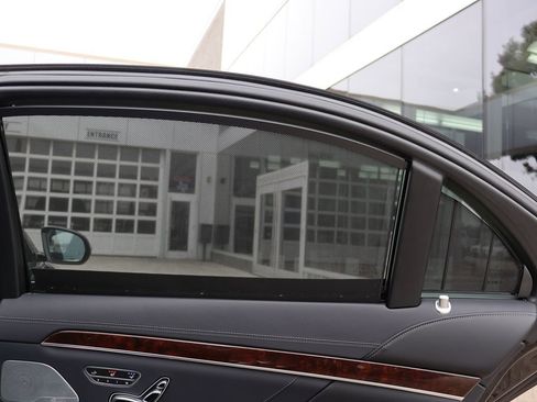 Used 2019 Mercedes-Benz S 560 Sedan image 59