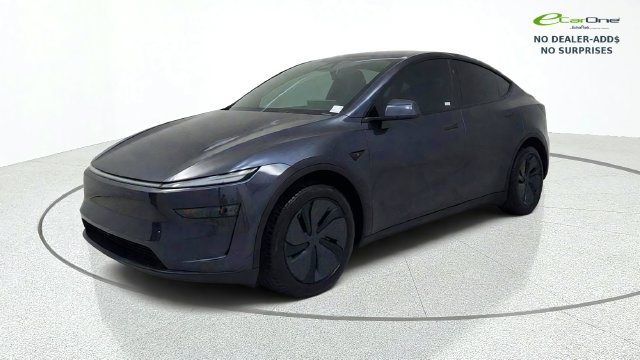 Used 2026 Tesla Model Y Long Range RWD image 3