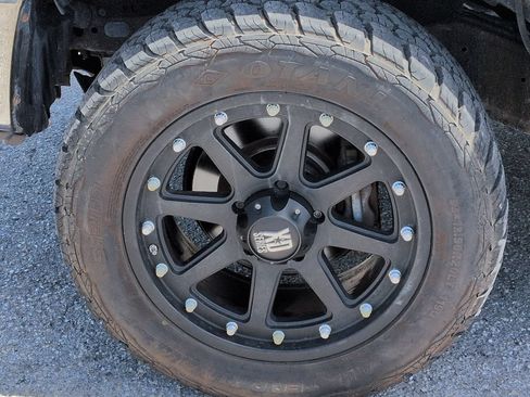 Used 2015 Toyota Tundra SR5 w/ SR5 Upgrade Package AWD/4WD image 11
