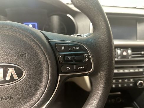 Used 2018 Kia Optima LX w/ 17" Alloy Wheels Package FWD image 36