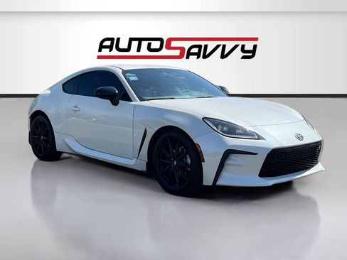 Used 2023 Toyota GR86 w/ ALL Weather Mat Package (TMS) RWD image 1