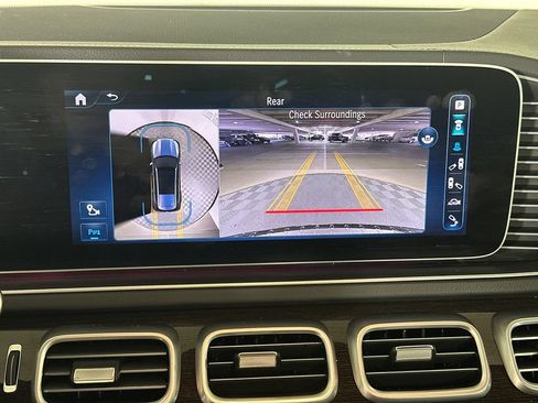 Certified 2024 Mercedes-Benz GLS 450 4MATIC image 32