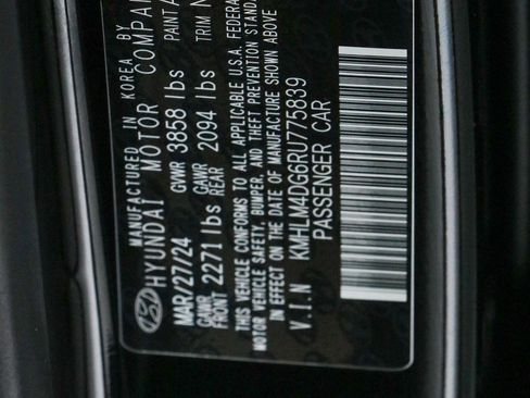 Used 2024 Hyundai Elantra SEL FWD image 30