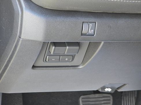 New 2026 Chevrolet Colorado LT w/ LT Convenience Package RWD image 10
