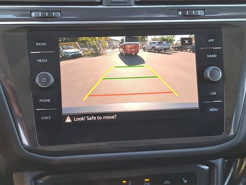 Certified 2023 Volkswagen Tiguan SE image 24