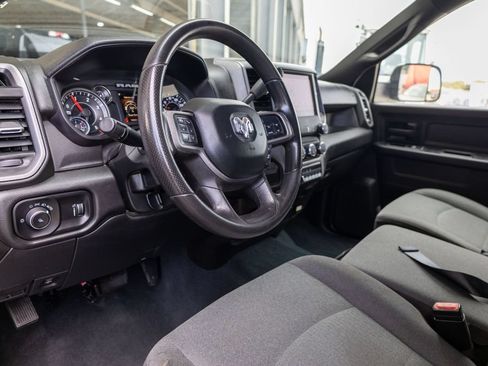 Used 2022 RAM 3500 Tradesman AWD/4WD image 9