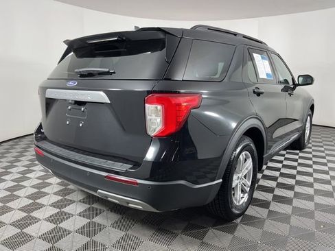 Used 2024 Ford Explorer XLT w/ Equipment Group 202A image 11