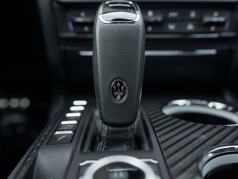 Used 2021 Maserati Quattroporte Trofeo image 77