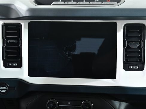 New 2026 Ford Bronco Heritage Edition AWD/4WD image 9