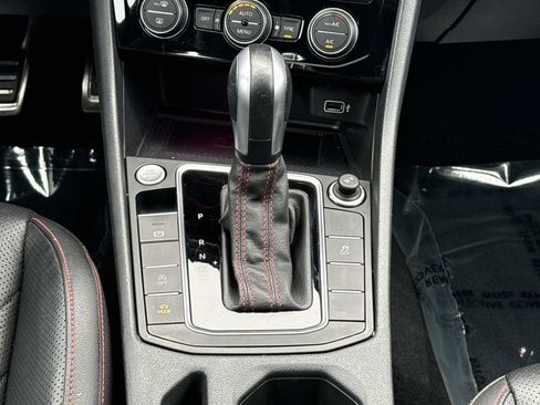 Used 2020 Volkswagen Jetta GLI Autobahn FWD image 17
