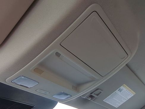 Used 2023 Ford Escape SE image 18