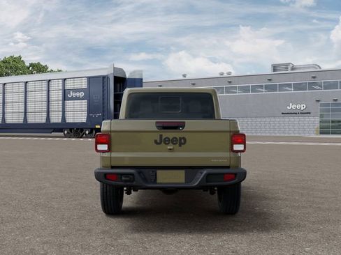 New 2026 Jeep Gladiator Sahara image 7