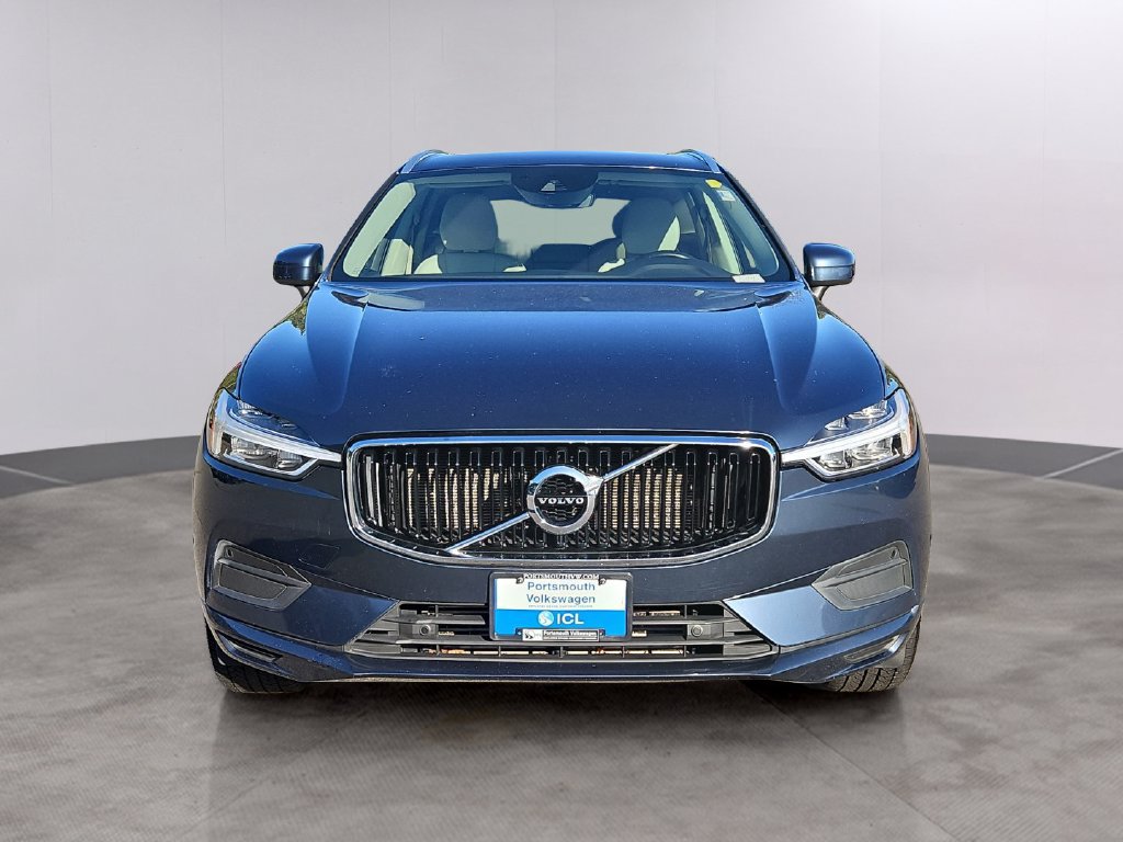 Used 2019 Volvo XC60 T6 Momentum w/ Multimedia Package AWD/4WD image 2