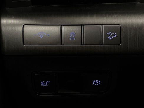 Certified 2024 Hyundai Kona Limited AWD/4WD image 13