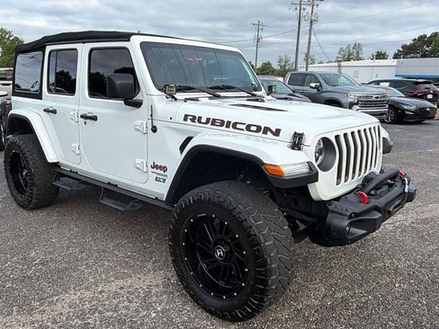 Used 2018 Jeep Wrangler Unlimited Rubicon AWD/4WD image 3