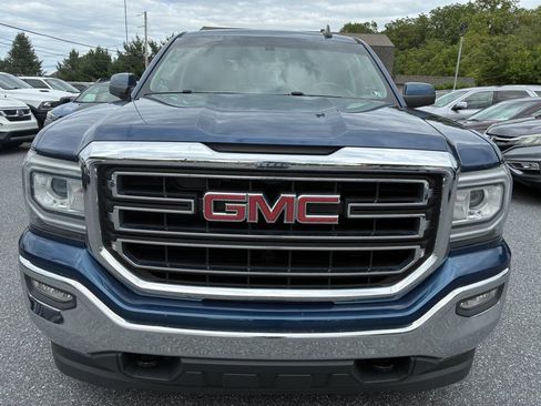 Used 2018 GMC Sierra 1500 SLE w/ SLE Value Package AWD/4WD image 2