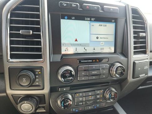 Used 2018 Ford F150 Raptor w/ Equipment Group 802A Luxury image 17