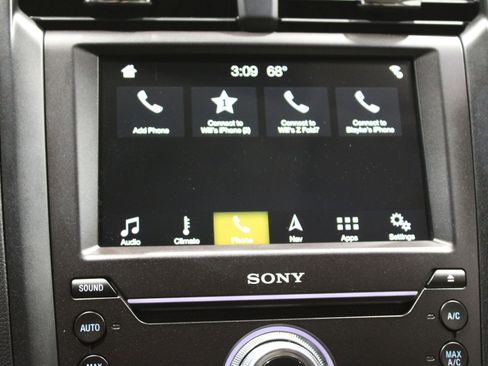 Used 2018 Ford Fusion Titanium image 17