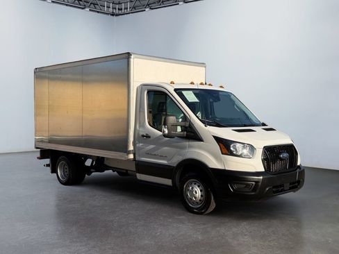 Used 2021 Ford Transit 350 RWD image 2