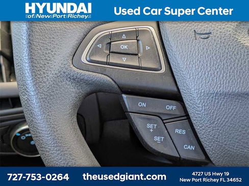 Used 2016 Ford Focus SE image 23