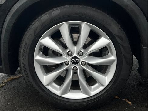 Used 2019 INFINITI QX50 Essential w/ Premium Heat Package AWD/4WD image 30