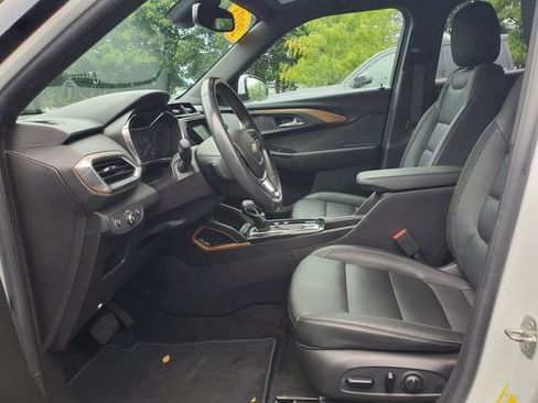 Used 2023 Chevrolet TrailBlazer ACTIV w/ Convenience Package AWD/4WD image 18