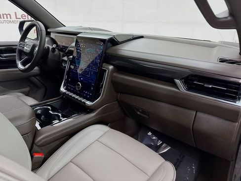 Used 2025 GMC Yukon Elevation w/ Technology Package image 34