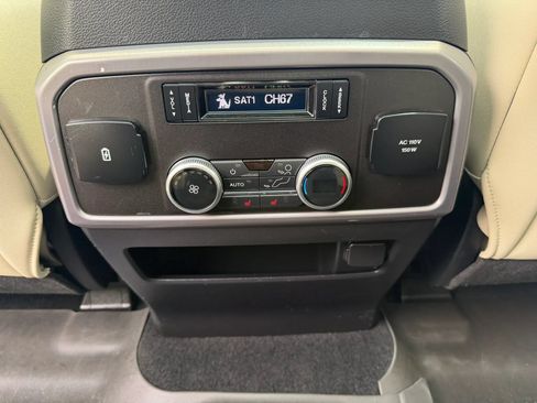 Used 2018 Ford Expedition Platinum AWD/4WD image 37