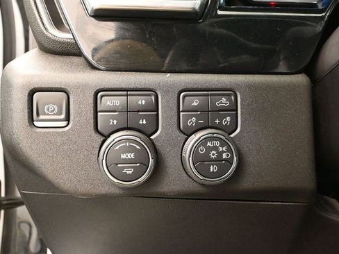 Used 2023 Chevrolet Silverado 1500 LTZ image 37