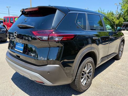 Used 2023 Nissan Rogue S AWD/4WD image 26
