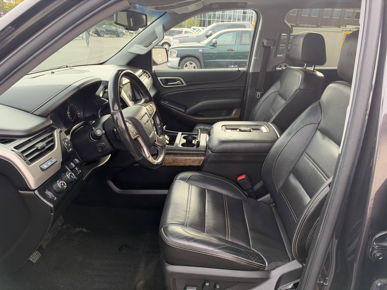Used 2018 GMC Yukon XL Denali w/ Open Road Package AWD/4WD image 14