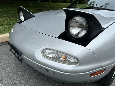 Used 1990 MAZDA MX-5 Miata RWD image 69