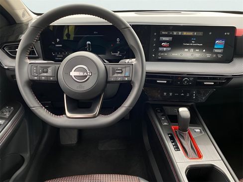 New 2026 Nissan Kicks SR image 17