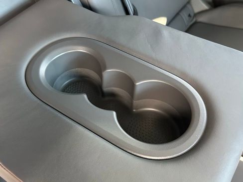 Used 2022 Porsche Cayenne E-Hybrid Coupe image 46