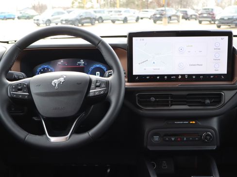 Used 2025 Ford Bronco Sport Outer Banks w/ Outer Banks Tech Package+ image 13