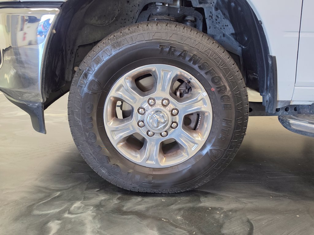Used 2026 RAM 3500 Big Horn AWD/4WD image 24