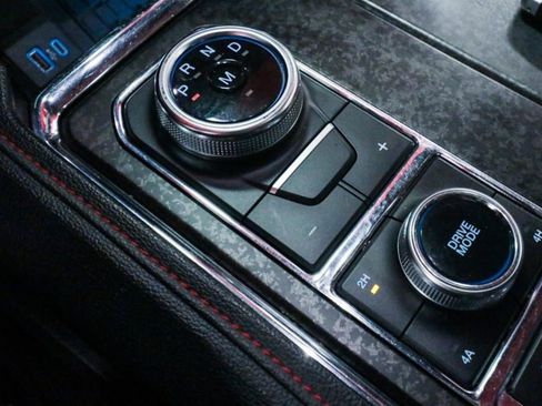 Used 2022 Ford Expedition Max Limited image 22