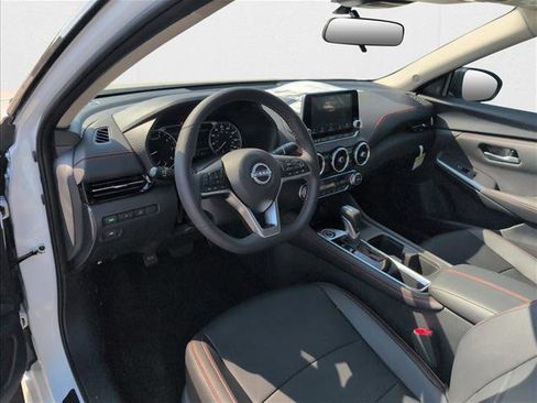 New 2025 Nissan Sentra SR w/ SR Premium Package FWD image 10